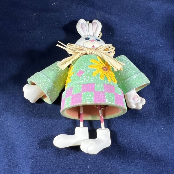 Set Of 6 Vintage Easter Bunny Figurines Ceramic & Resin Décor With Painted Detai - Picture 7 of 7